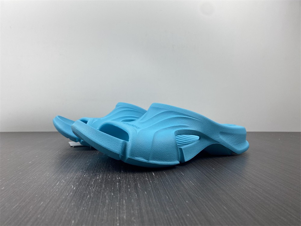 Ba*len*cia*ga mold slide sandal lake blue