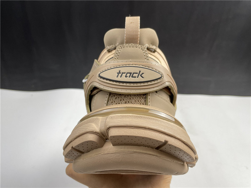 Ba*len*cia*ga track 3.0