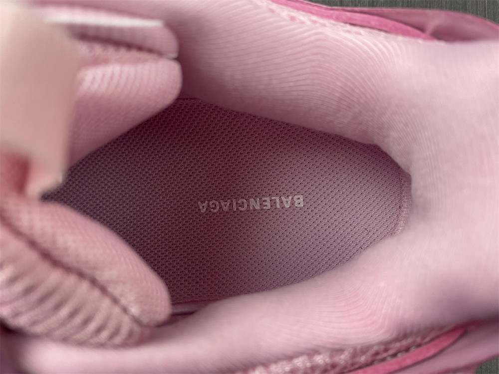 Ba*len*cia*ga track sneaker fade pink 542436w3cn25000