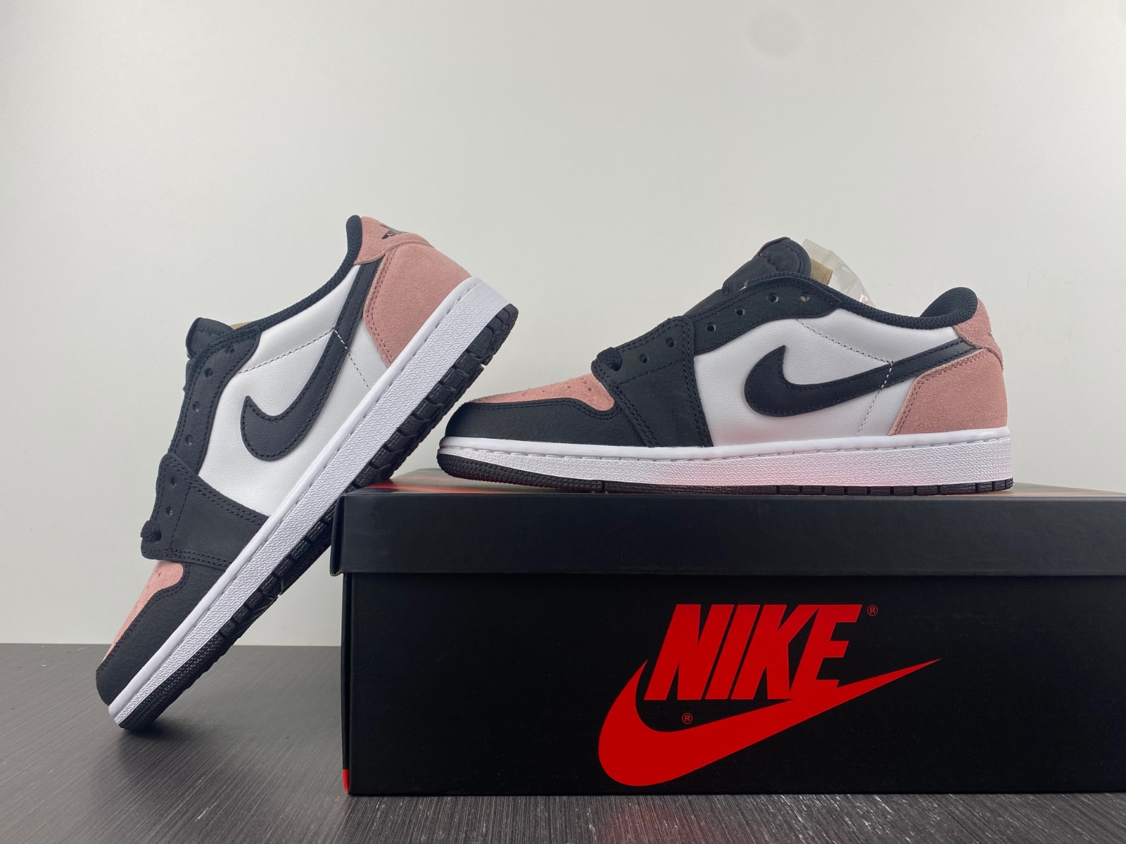 jordan 1 low og bleached coral - cz0790-061
