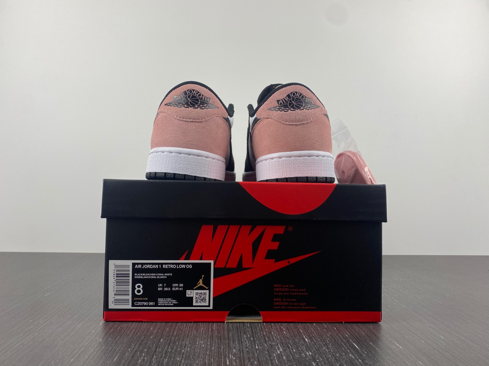 jordan 1 low og bleached coral - cz0790-061