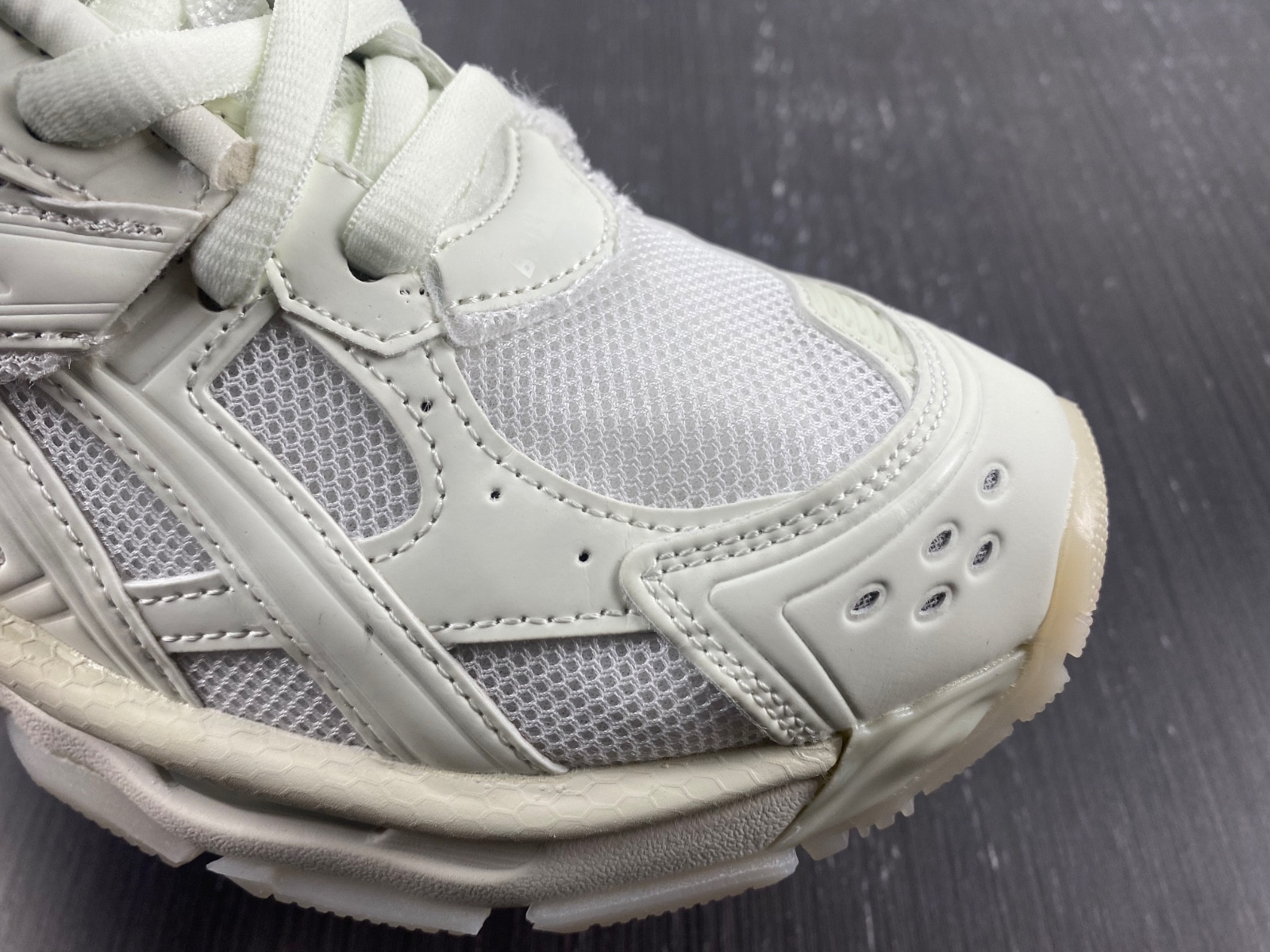 Ba*len*cia*ga runner sneaker