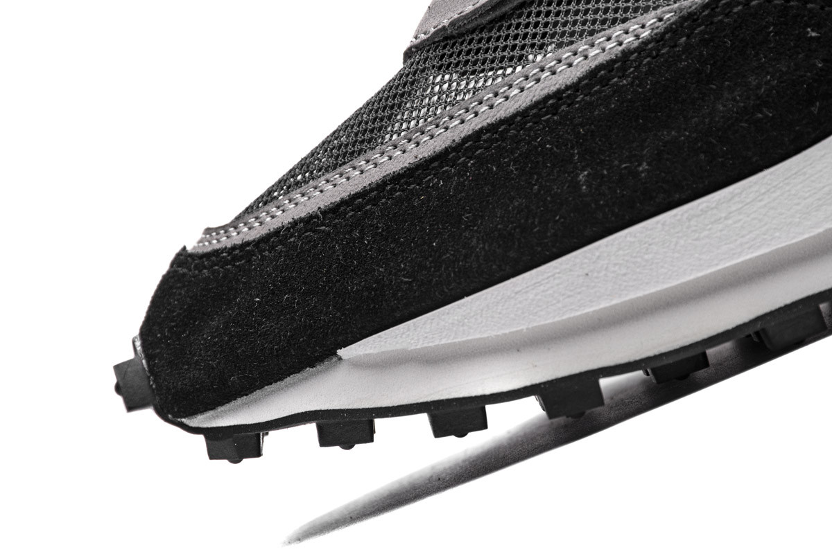 nike sacai x ld waffle black bv0073-001