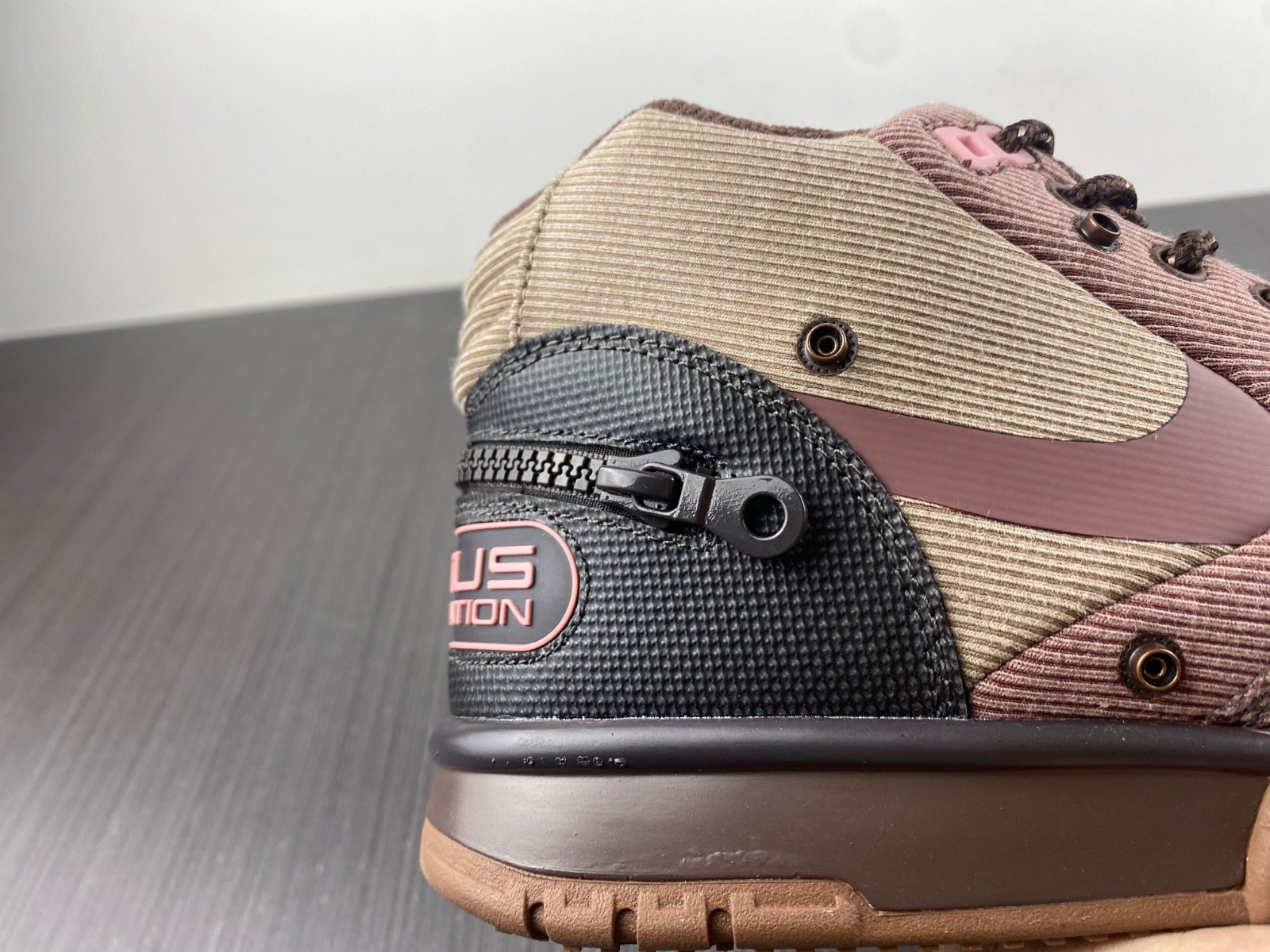 nike air trainer 1 sp travis scott wheat dr7515-200