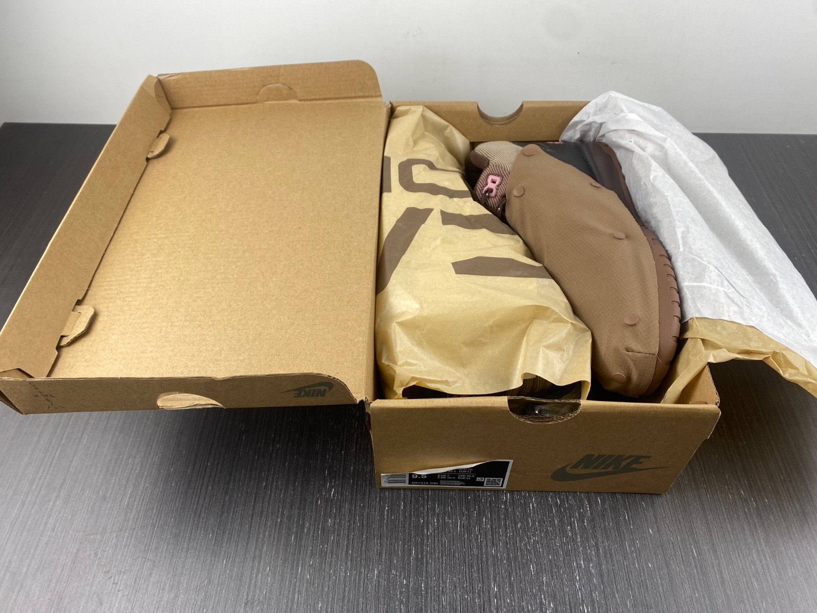 nike air trainer 1 sp travis scott wheat dr7515-200