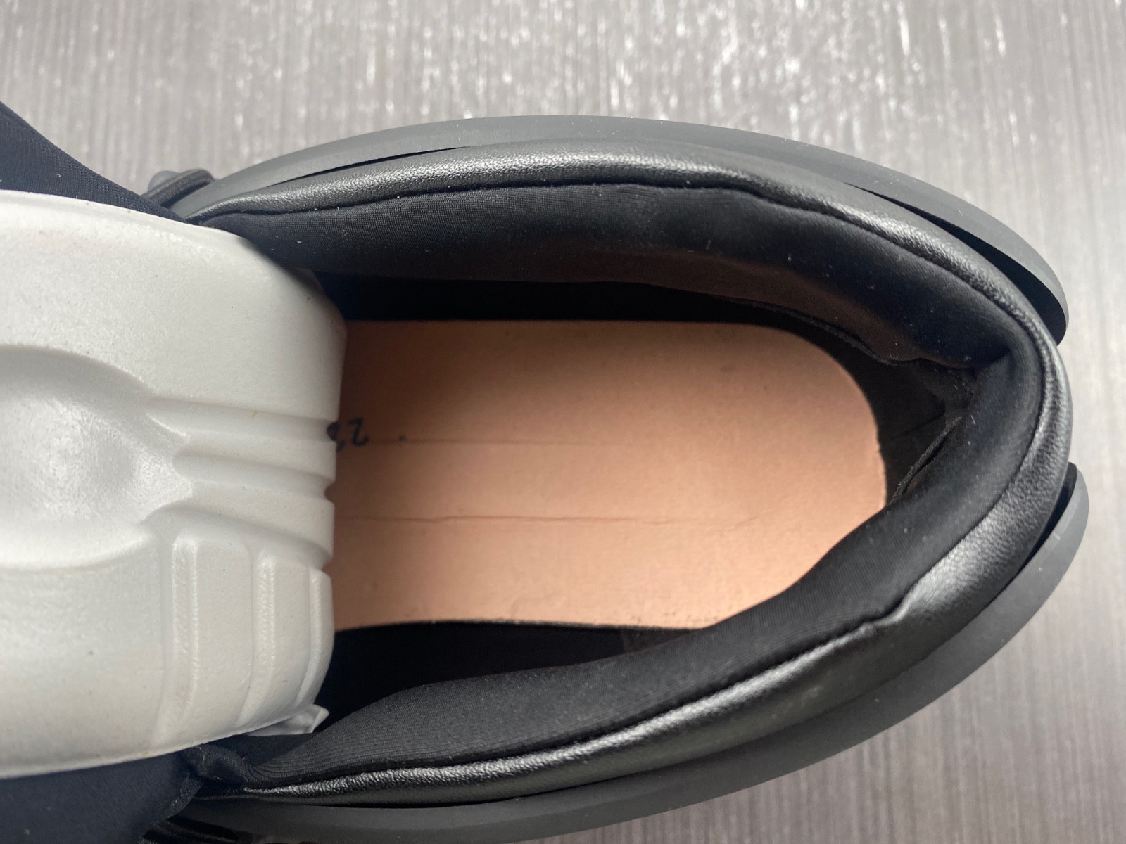 balmain leather unicorn low-top sneakers black men ym1vj309-knsc