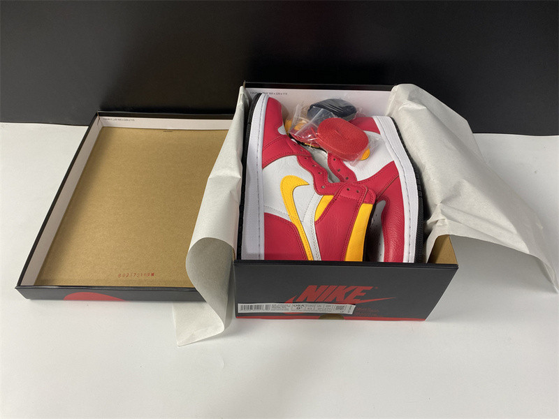 air jordan 1 high og“light fusion red” 555088-603
