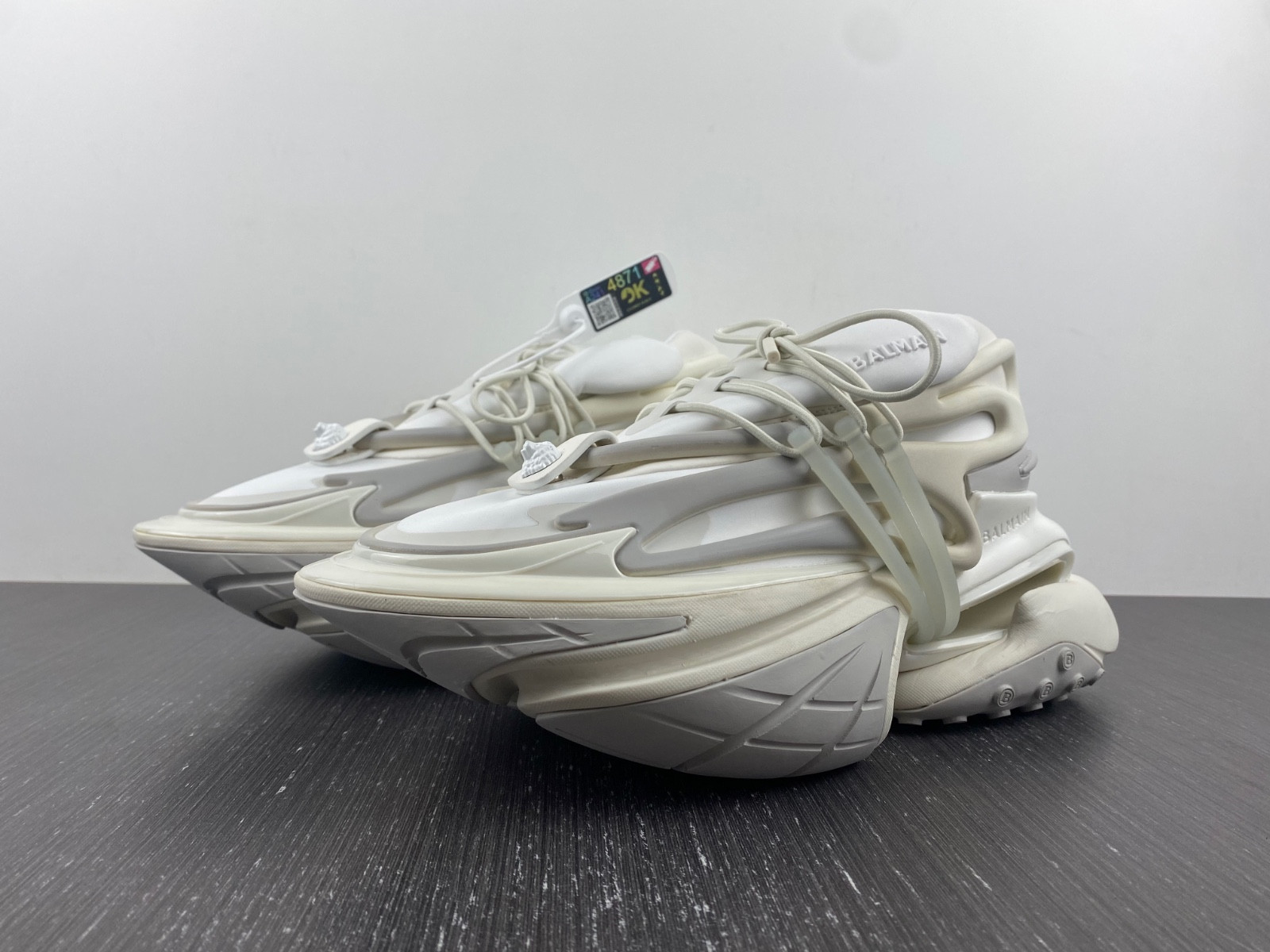 balmain neoprene and leather unicorn low-top sneakers am1vj309