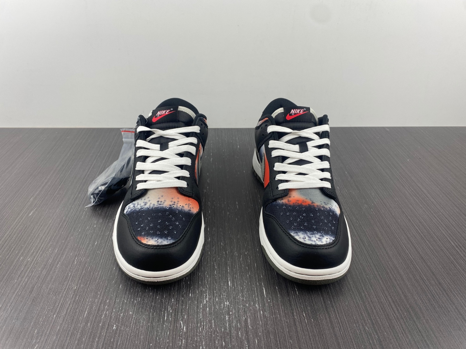 nike dunk low graffiti black red - dm0108-001