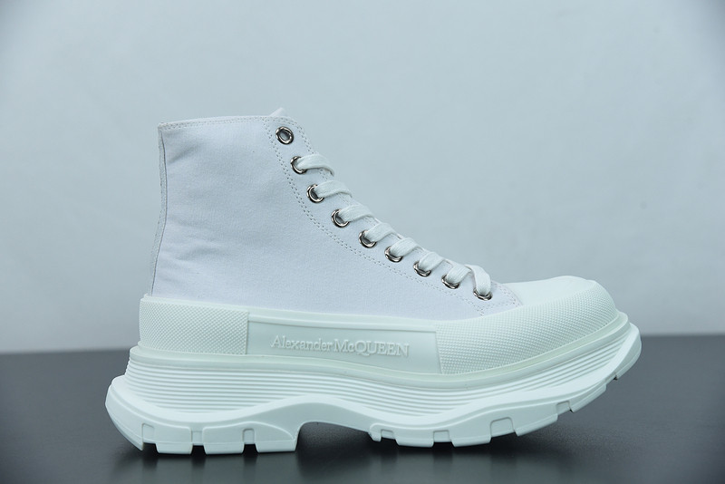 alex mcq tread slick boot in white