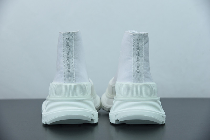 alex mcq tread slick boot in white