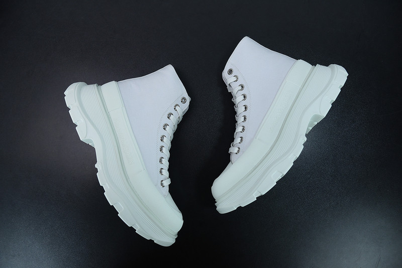 alex mcq tread slick boot in white