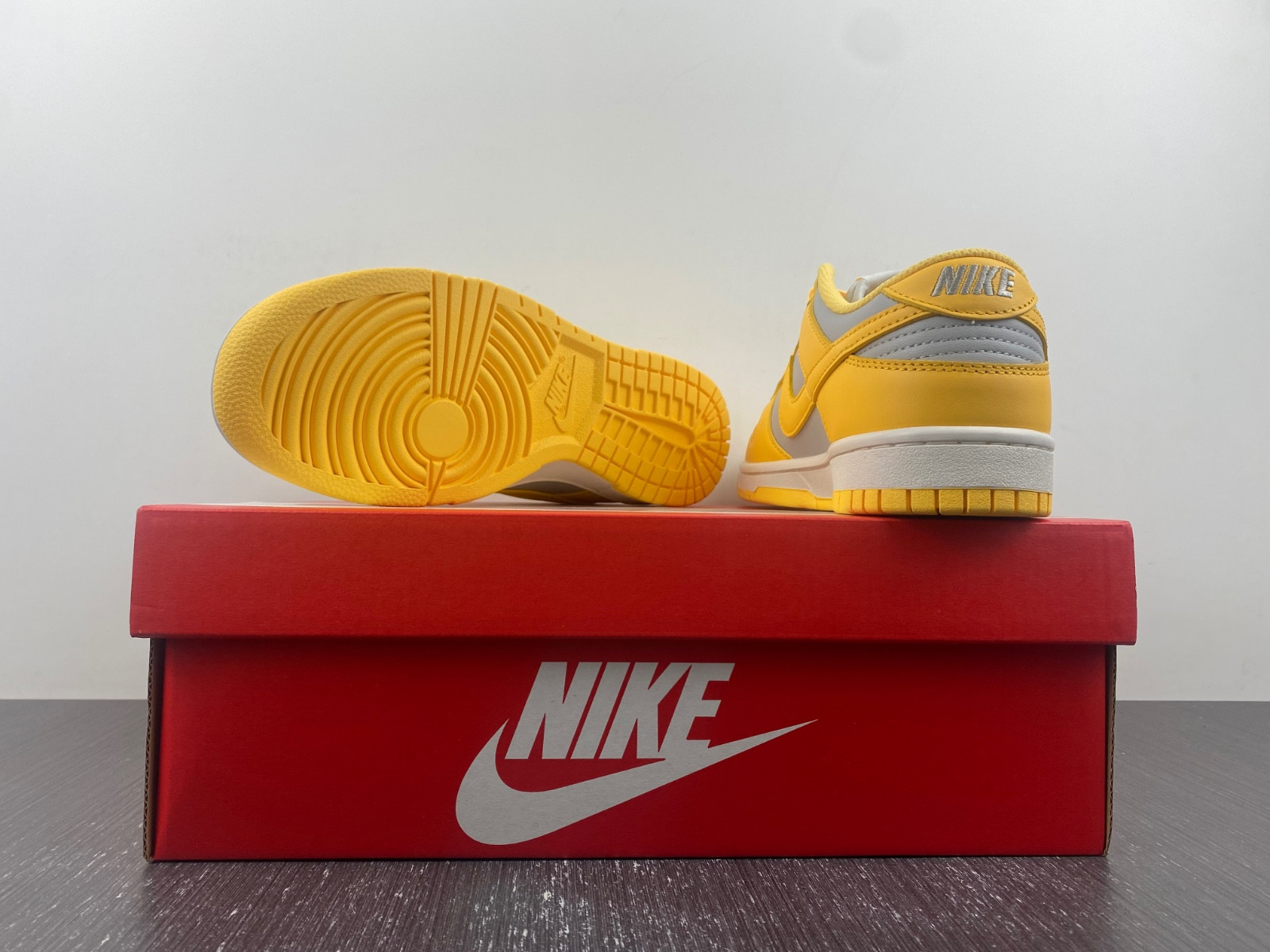 nike dunk low citron pulse (women