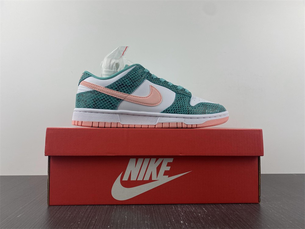 nike dunk low green snakeskin dr8577-300