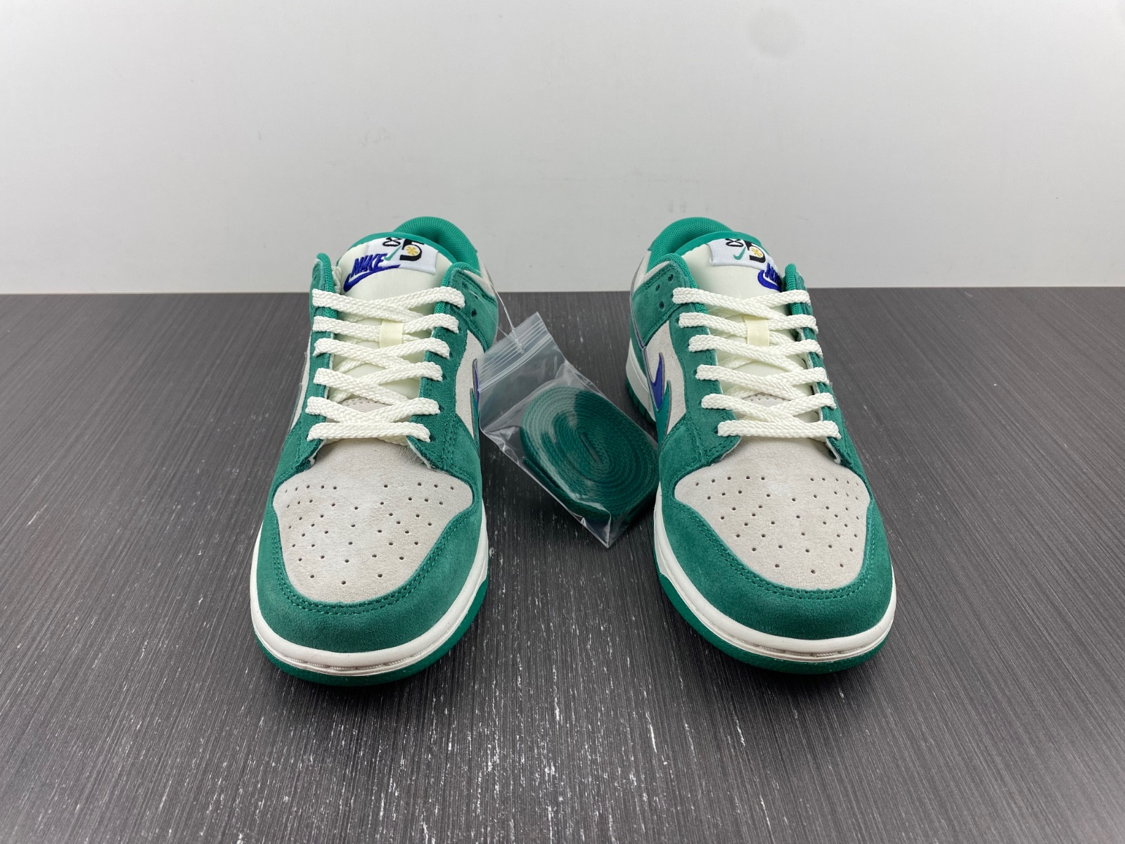 nike dunk low se 85 neptune green (w) do9457-101