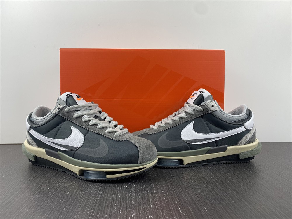 nike zoom cortez sp sacai iron grey - dq0581-001