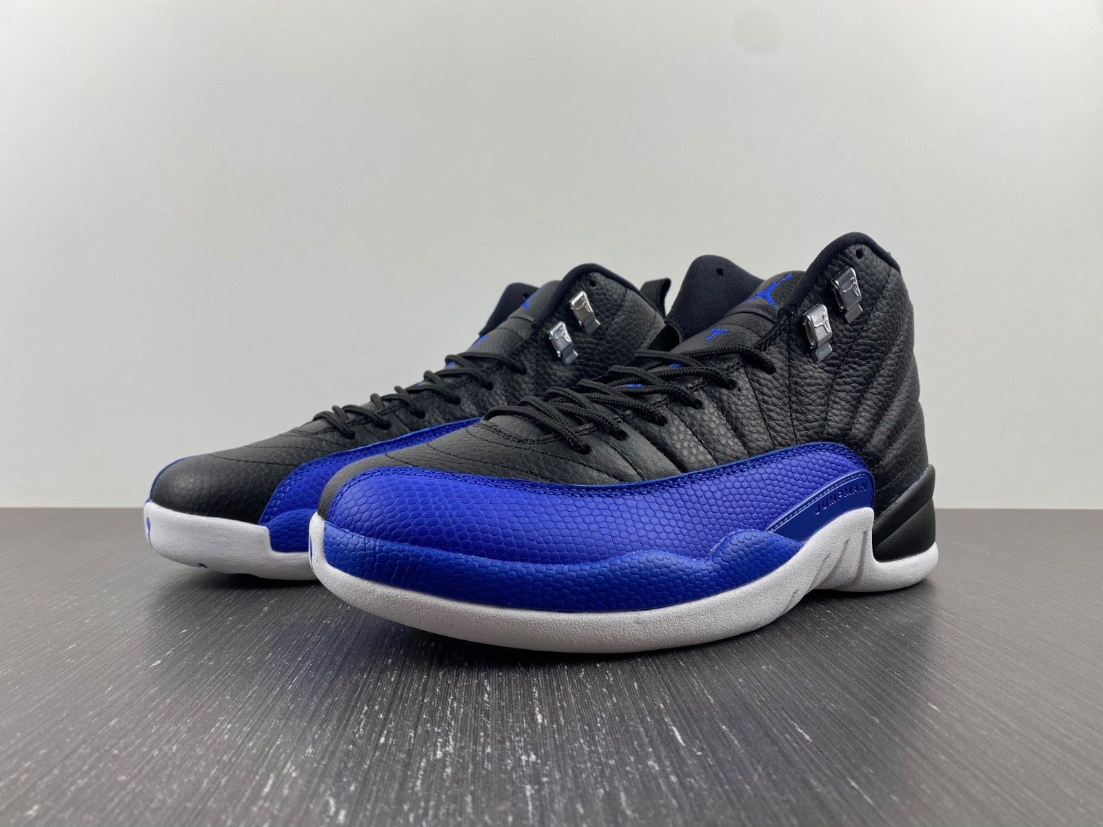 jordan 12 retro hyper royal (w) - ao6068-004