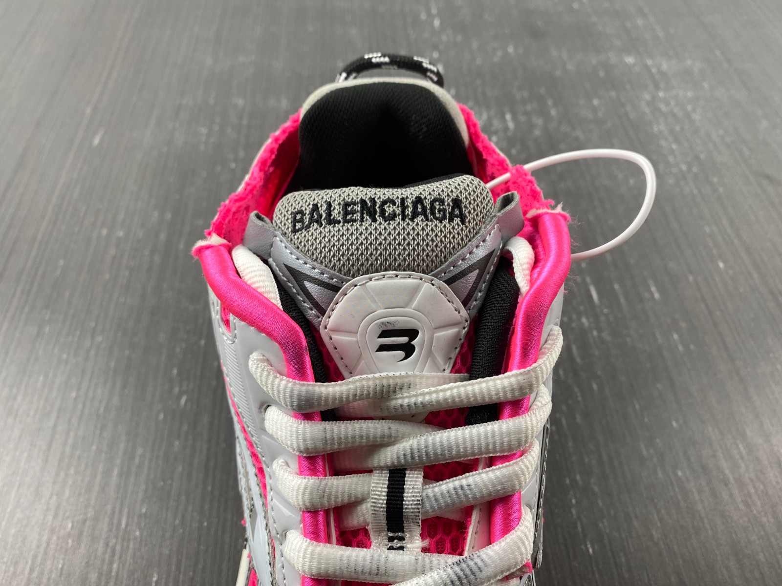 Ba*len*cia*ga runner sneaker