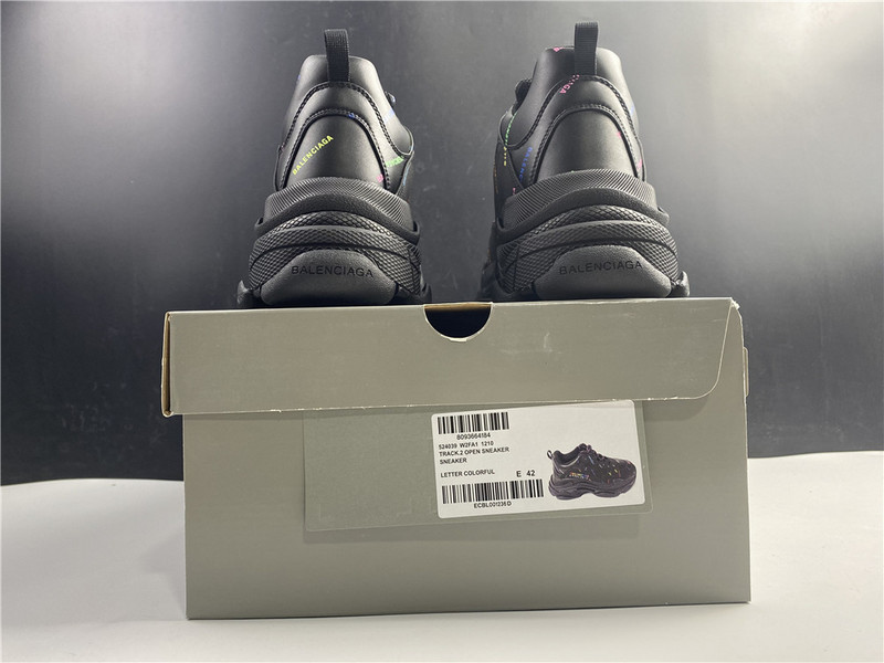 Ba*len*cia*ga triple s