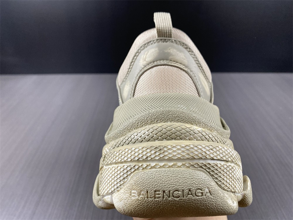 Ba*len*cia*ga triple s cream -colored sneaker