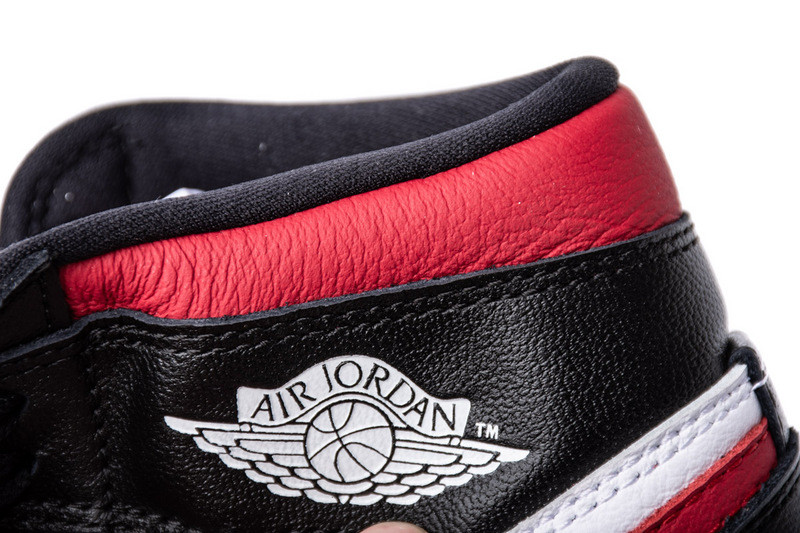 jordan 1 retro high black gym red 555088-061