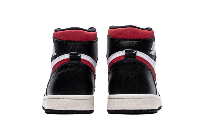 jordan 1 retro high black gym red 555088-061