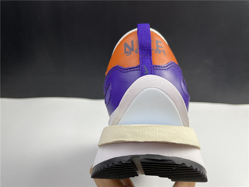 sacai x nike vaporwaffle 3.0 dd1875-500