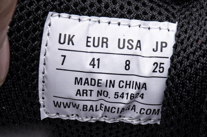 Ba*len*cia*ga triple s