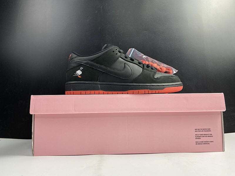 nike sb dunk low black pigeon - 883232-008