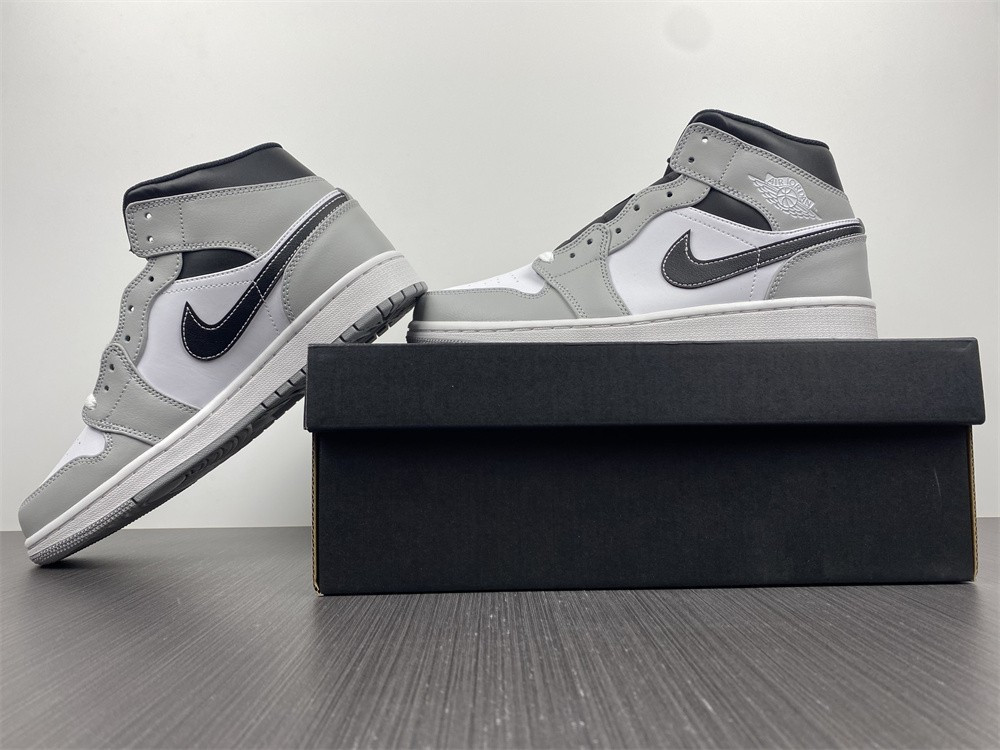 air jordan 1 mid light smoke grey 554724-078