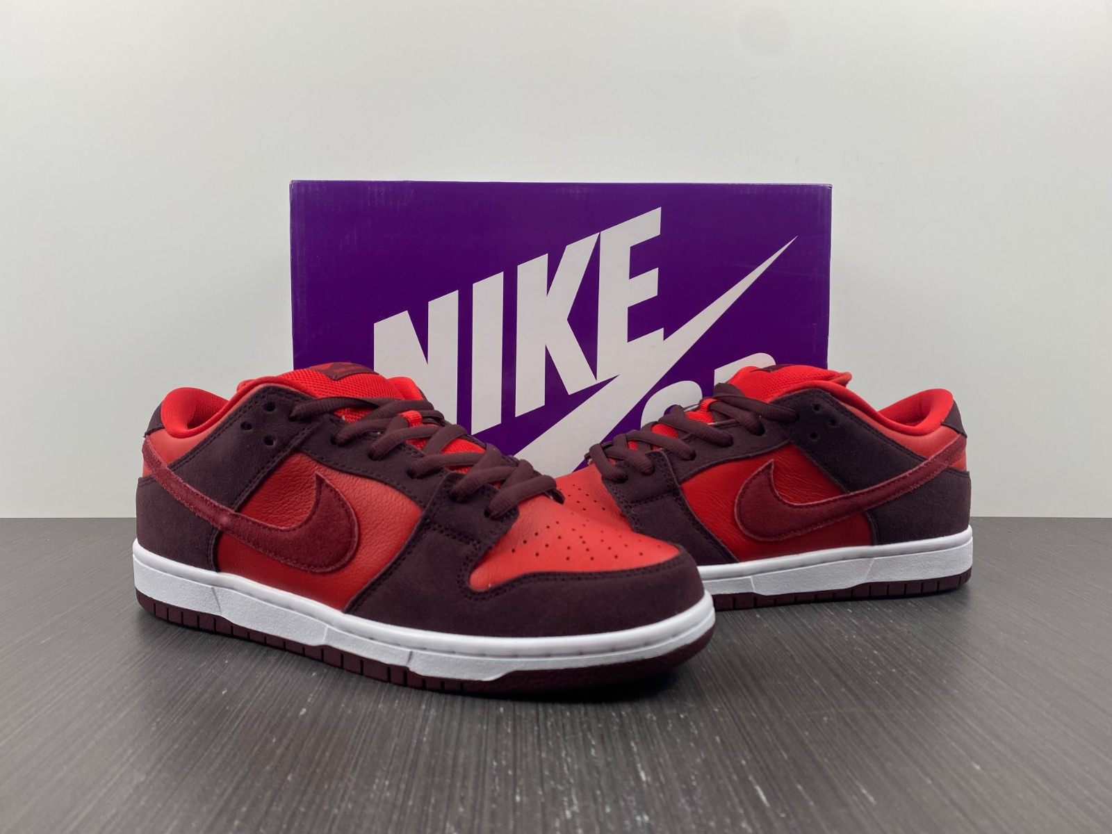 nike sb dunk low cherry - dm0807-600