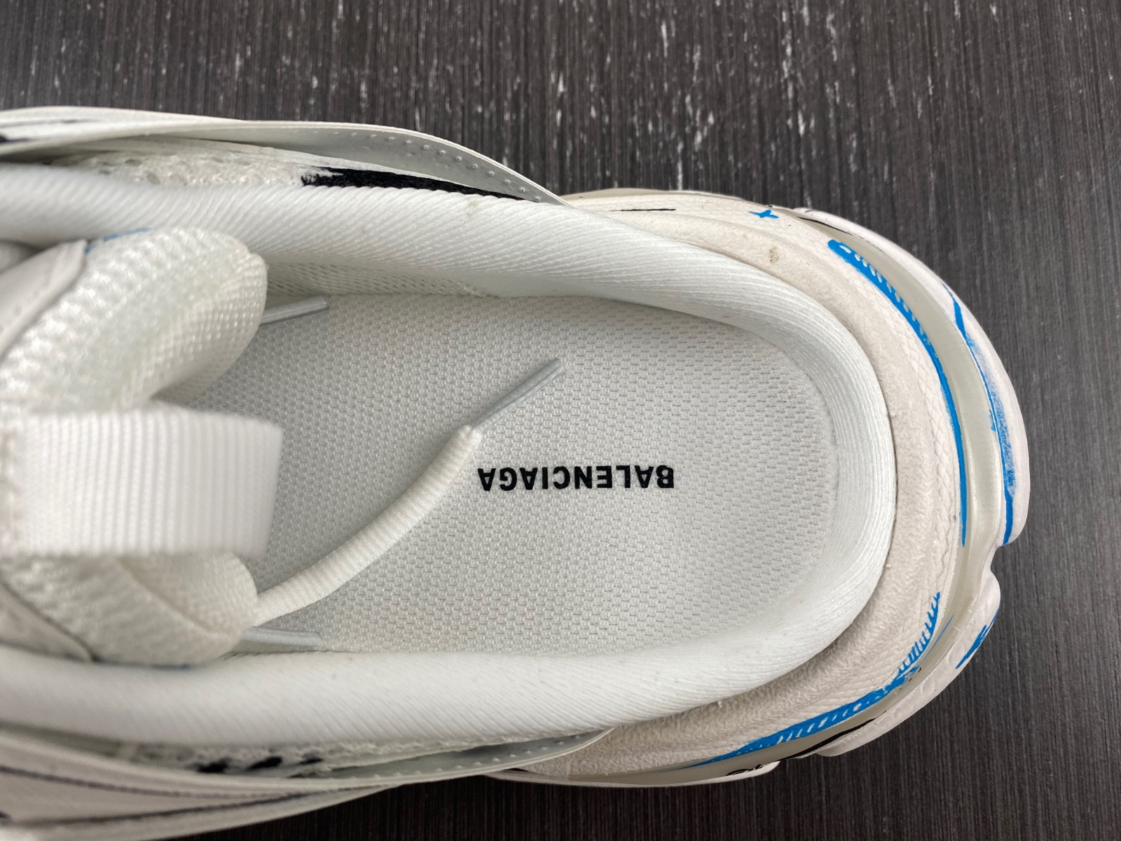 Ba*len*cia*ga track mule