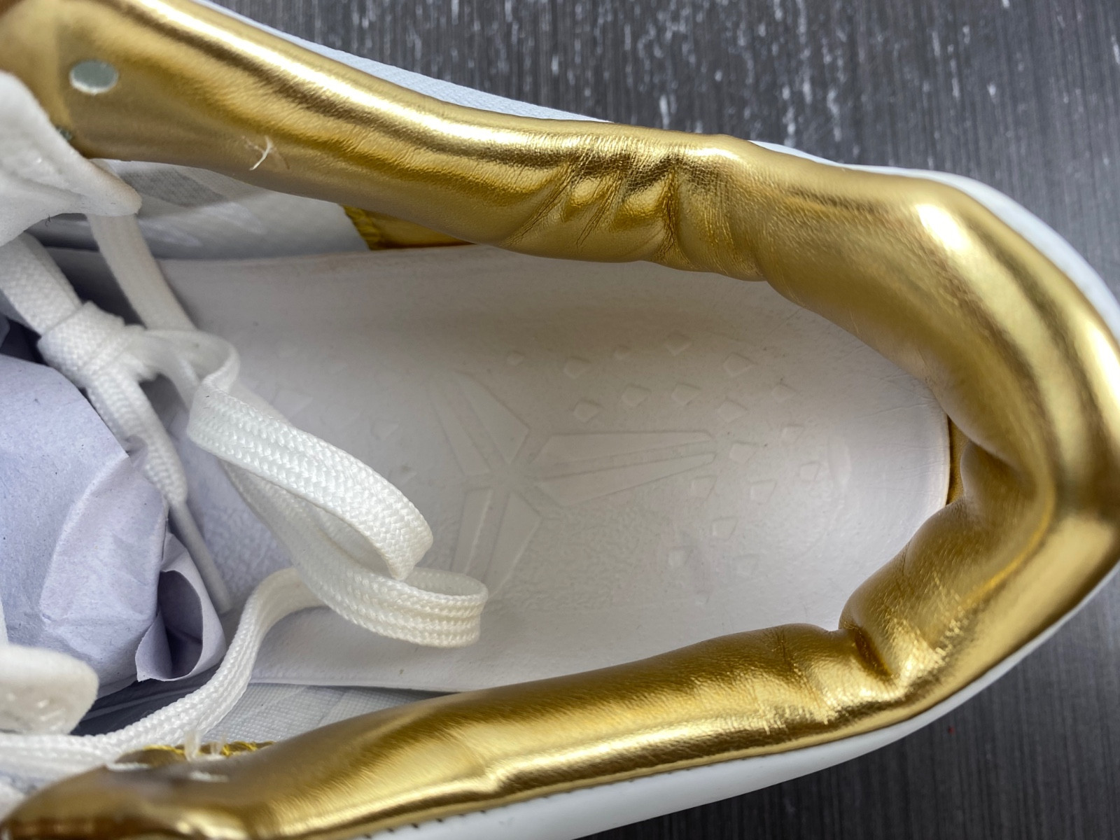 nike kobe 8 protro white metallic gold fv6325-100