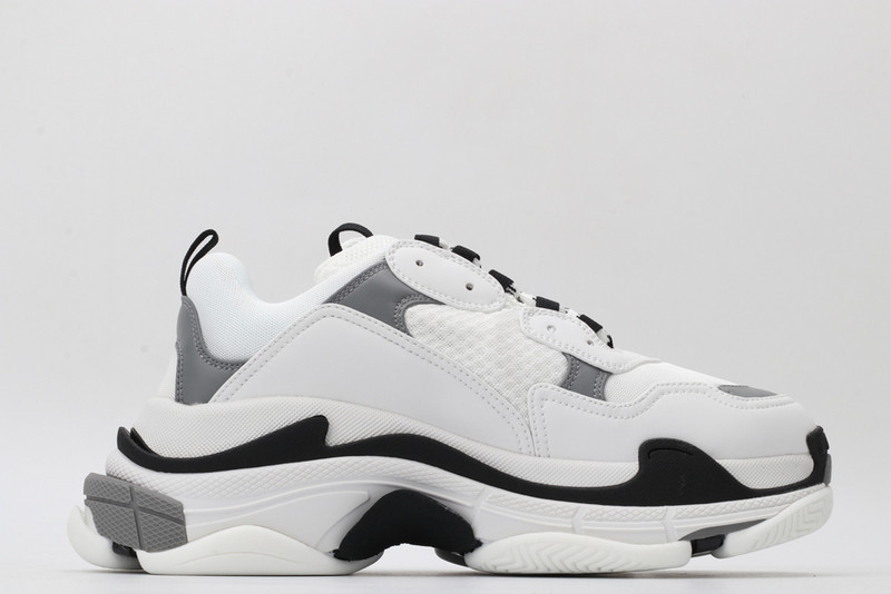 Ba*len*cia*ga triple s