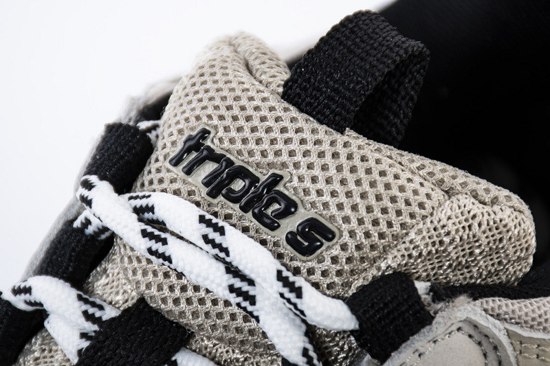 Ba*len*cia*ga triple s trainers vanille