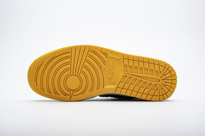 jordan 1 low sail university gold black 553558-127