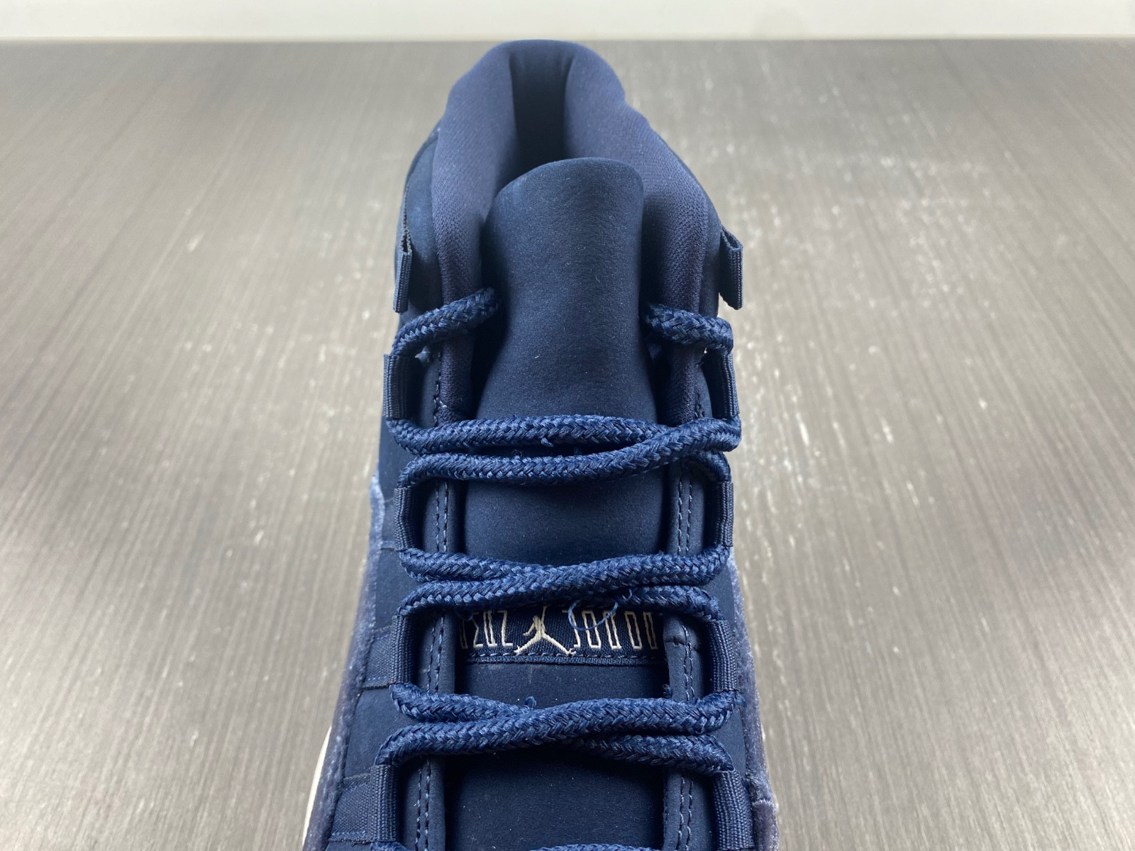 air jordan 11 midnight navy metallic silver white ar0715-441