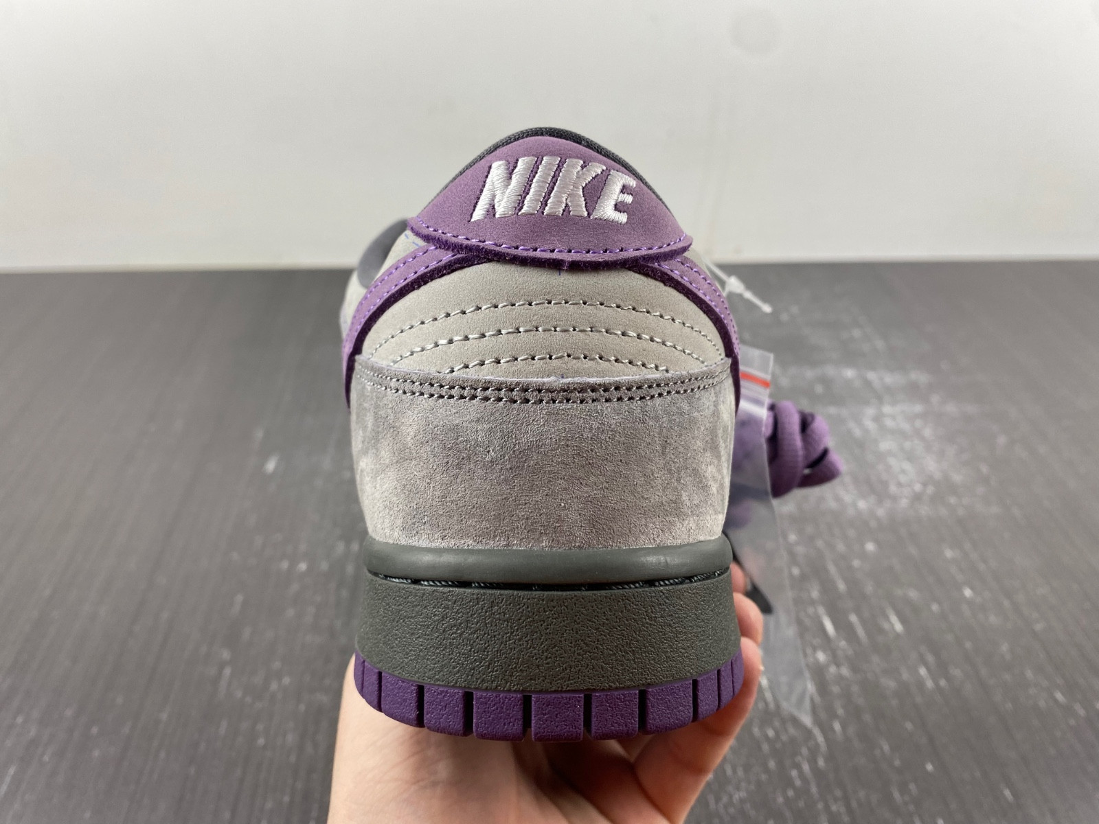 dunk sb low purple pigeon 304292-051