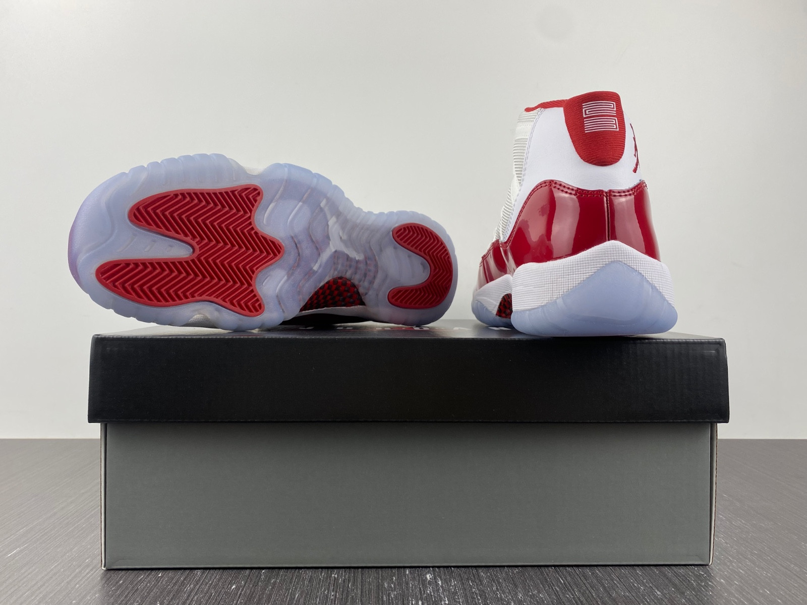 jordan 11 retro cherry (2022) - ct8012-116