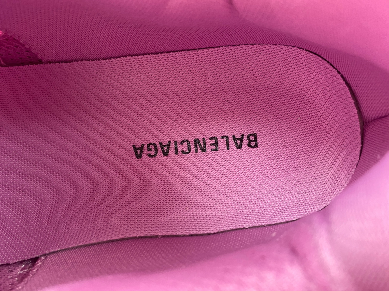 Ba*len*cia*ga runner sneaker