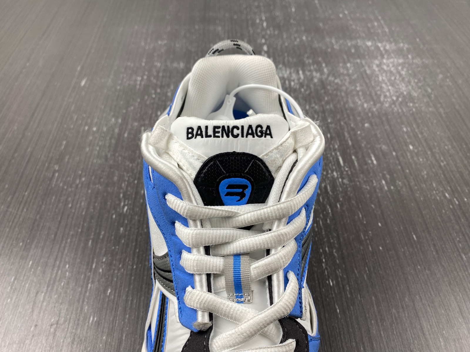 Ba*len*cia*ga runner sneaker