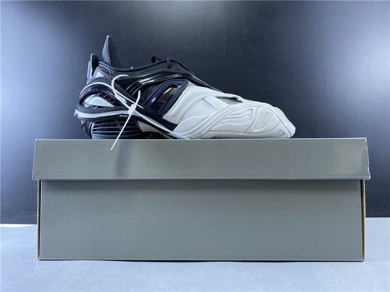 Ba*len*cia*ga 5.0 20ss runway