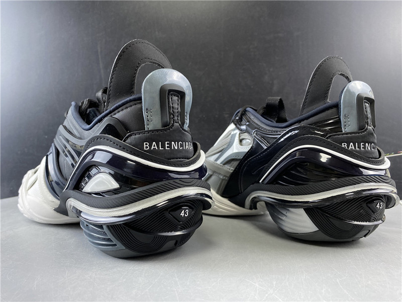 Ba*len*cia*ga 5.0 20ss runway