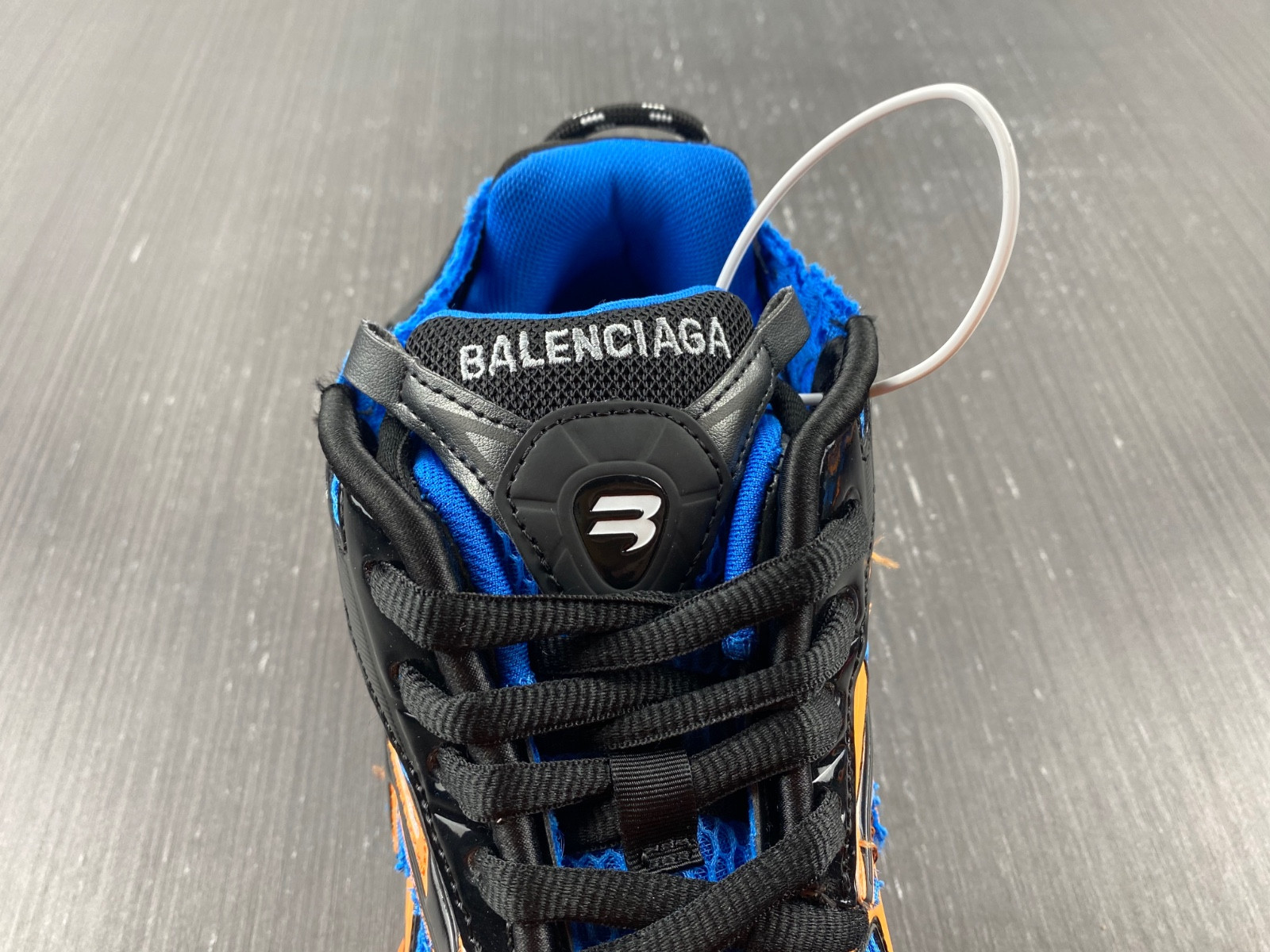Ba*len*cia*ga runner sneaker
