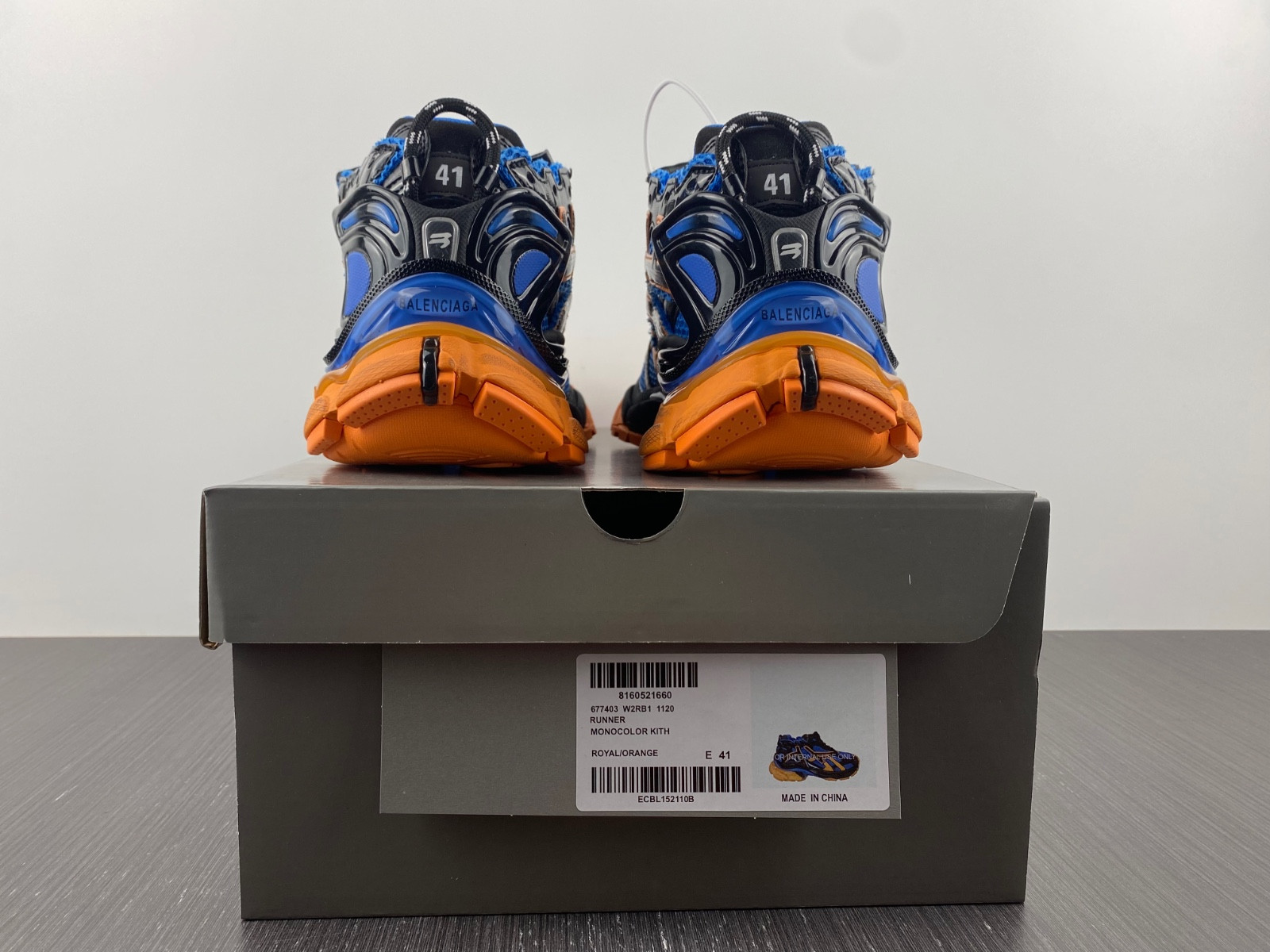 Ba*len*cia*ga runner sneaker