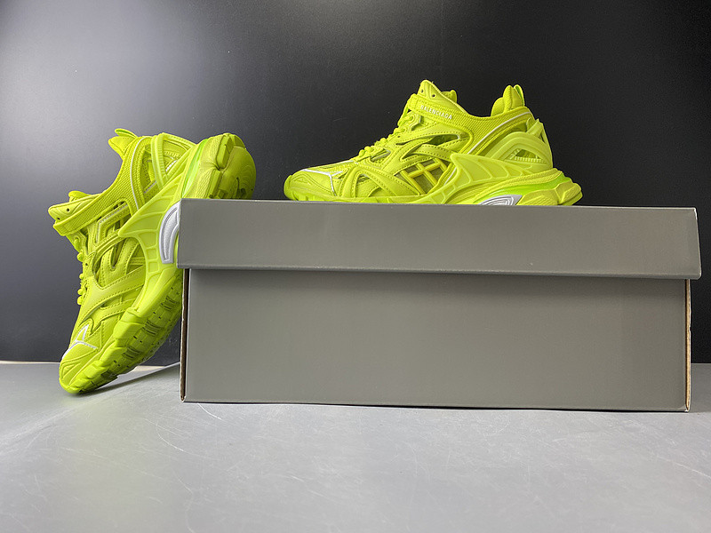 Ba*len*cia*ga track 2