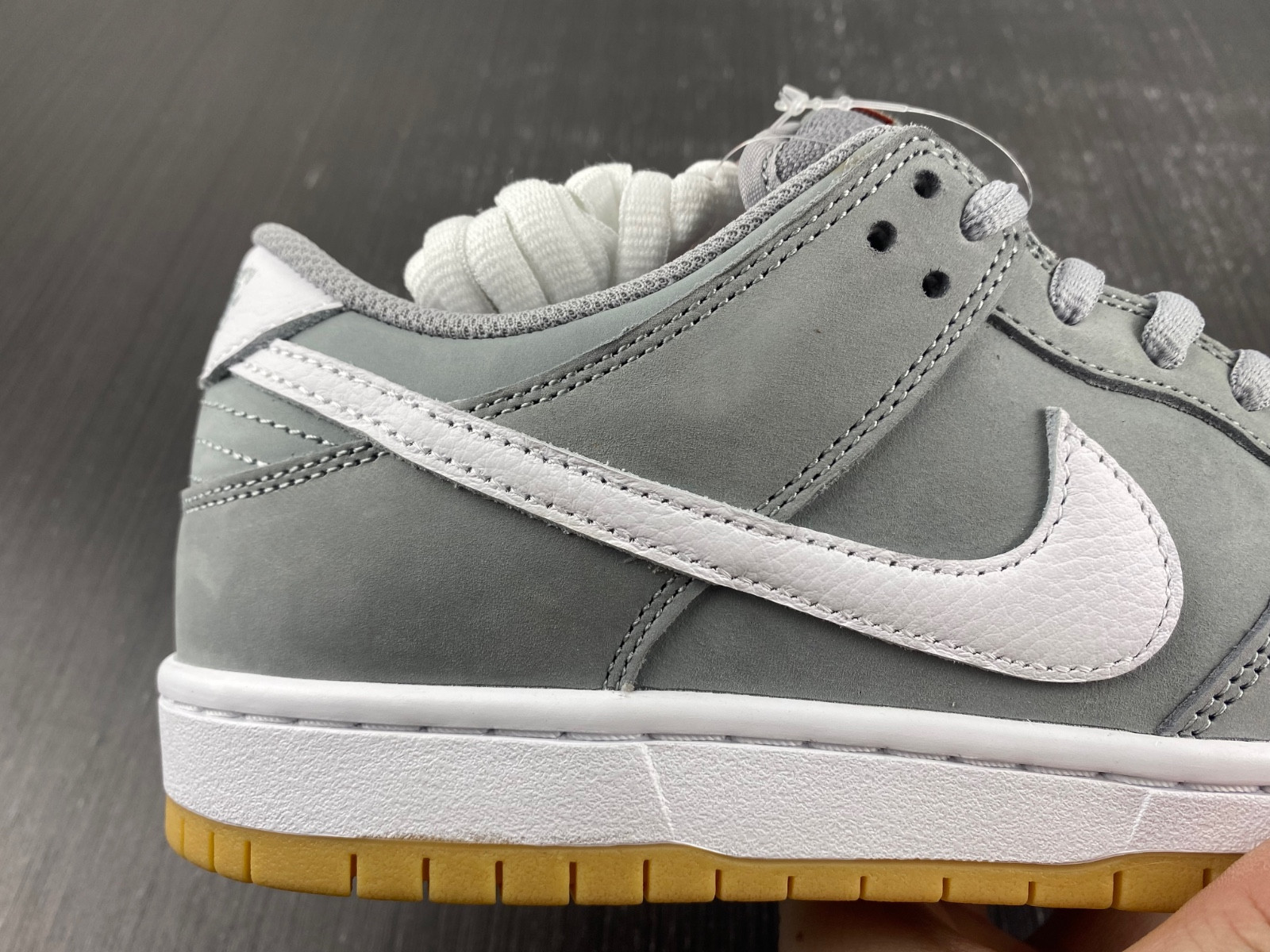 nike sb dunk low pro iso orange label wolf grey gum dv5464-001