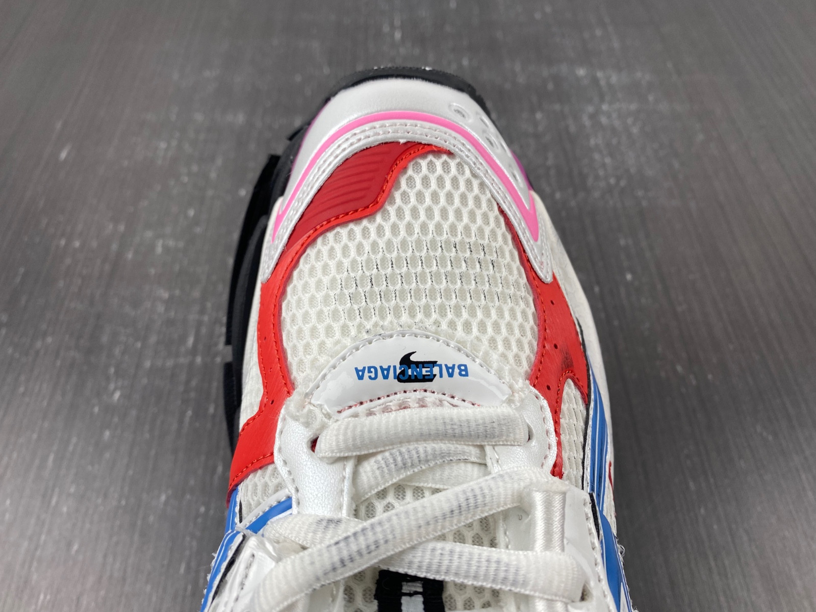 Ba*len*cia*ga runner sneaker