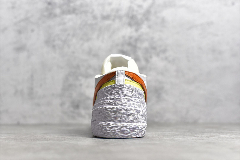 nike blazer low sacai white magma orange - dd1877-100