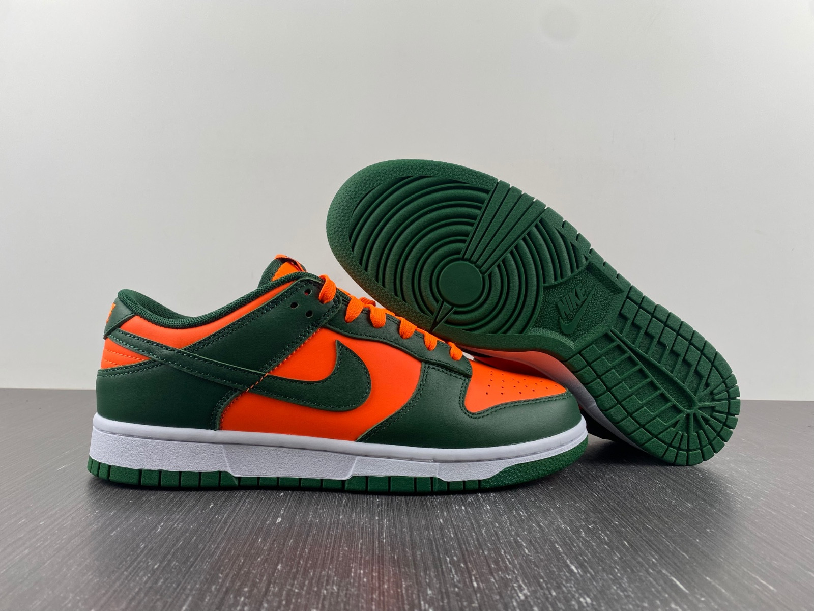 nike dunk low retro miami hurricanes - dd1391-300